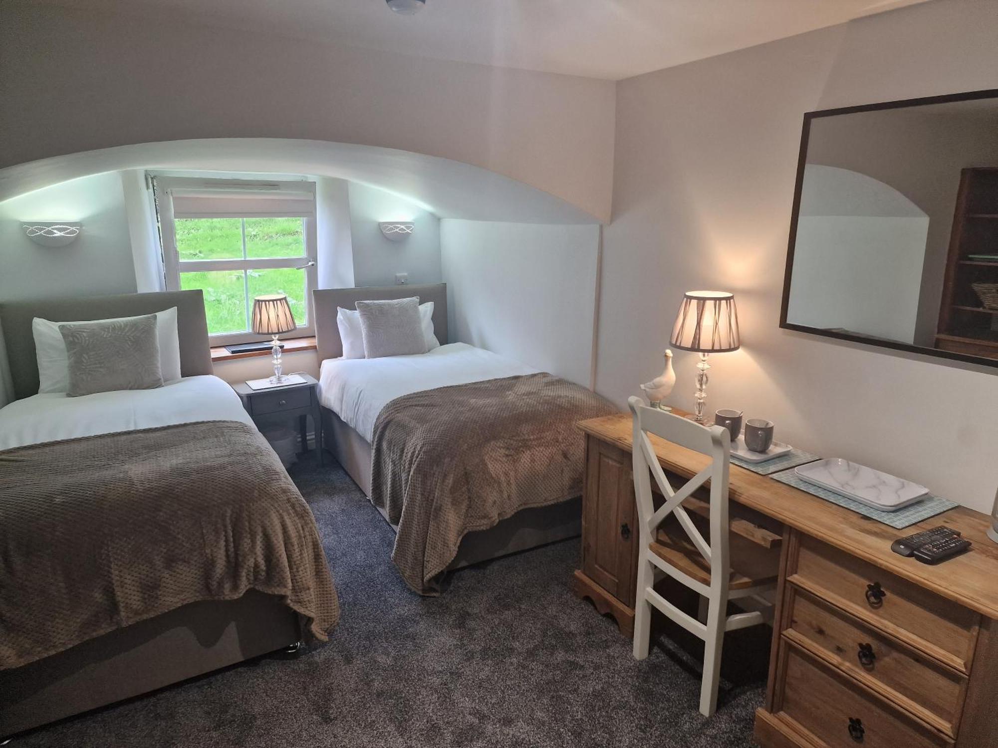 Teviotside Travel Inn Ltd Hawick Buitenkant foto